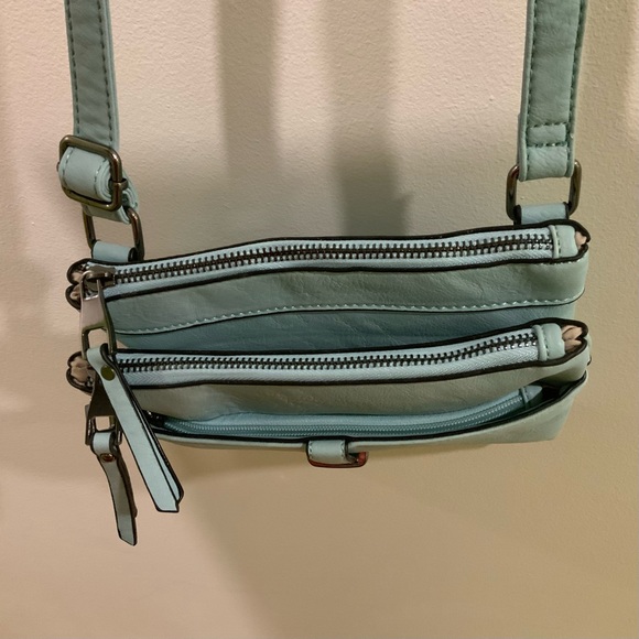 Light Blue Lula Crossbody/Shoulderbag Purse - Picture 6 of 8